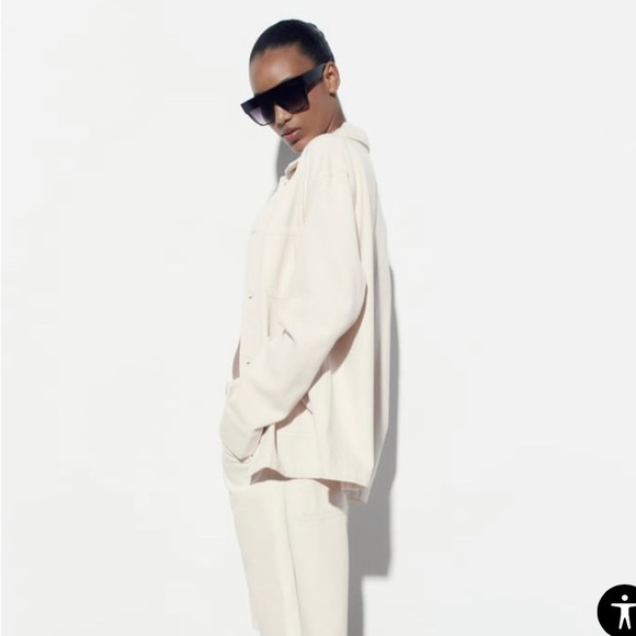 NWT - Zara Oversized Shirt w/ Pockets. Button up. - Picture 7 of 7